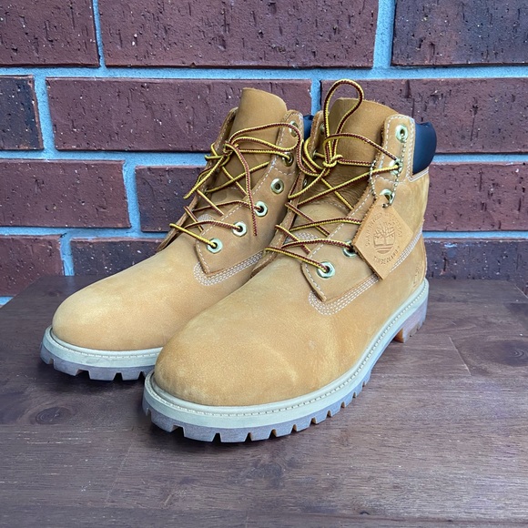 Timberland Boots - Picture 2 of 13